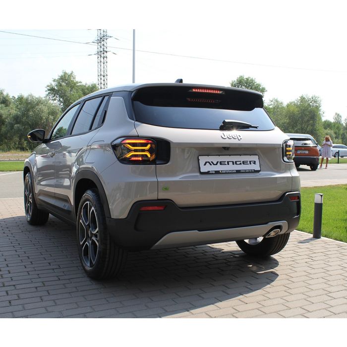 Jeep Avenger 1.2L e-Hybrid DCT-6 Summit