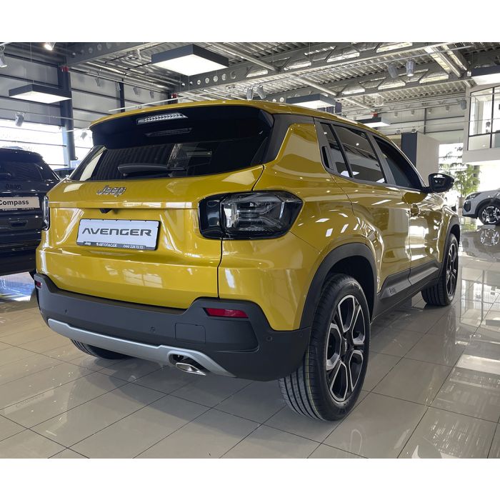 Jeep Avenger 1.2L e-Hybrid DCT-6 Summit