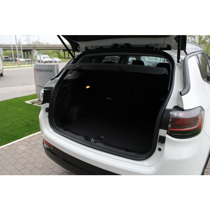 Jeep Compass 1.5L e-Hybrid DCT-7 Summit
