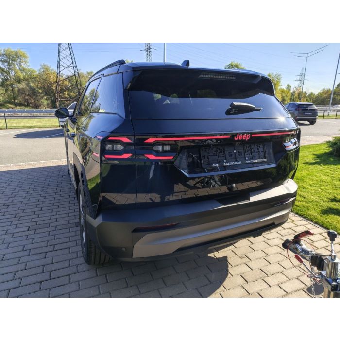 Jeep New Compass 1.2L e-Hybrid АКПП-6 First Edition